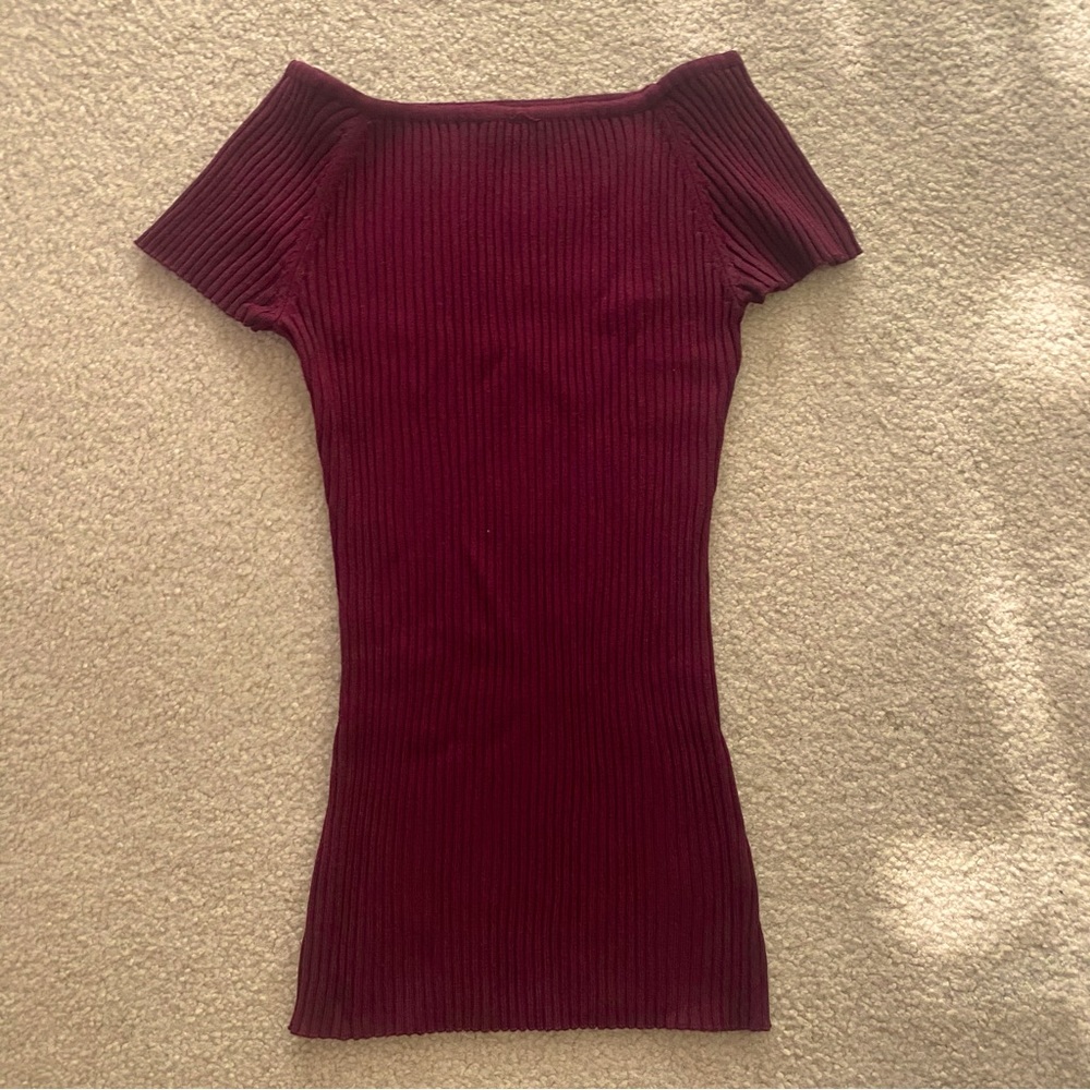 Ribbed Maroon Short Sleeve